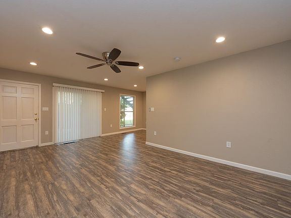 3rd image of 1225 Balboa Ct