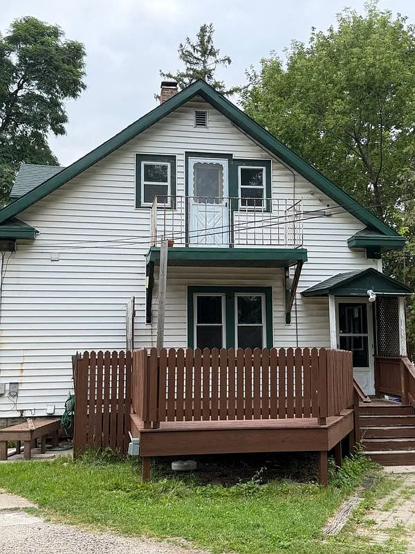 2 bed, 1.0 bath, 900 sqft, $1,100 — Photo 3