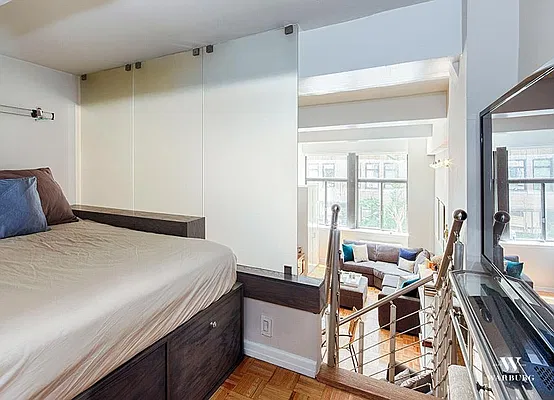 Rented by Warburg | media 12