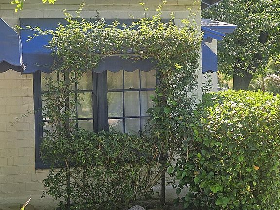 5th image of 1146 W MACKENZIE Drive