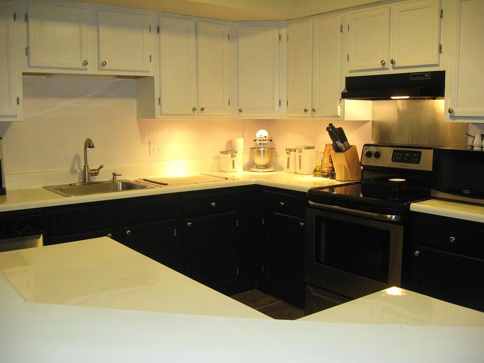 Large open concept kitchen