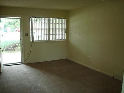 2nd image of 4513 SW 45th Pl