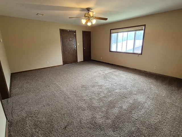 1444 N B St #7 — Photo 2