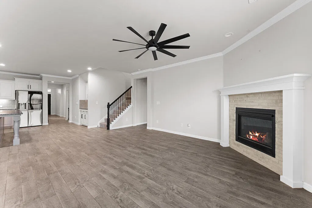4 bed, 3.0 bath, 2772 sqft, $3,800 — Photo 3