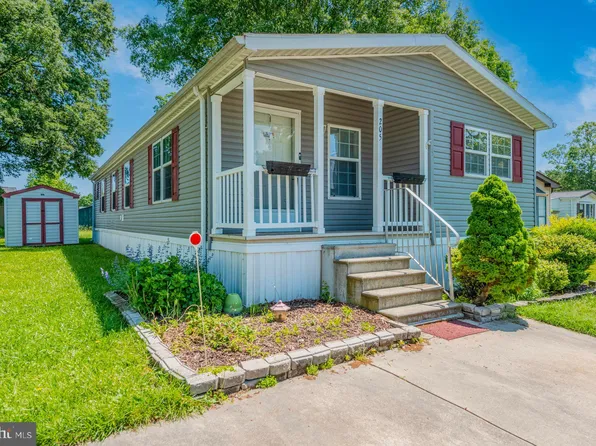 205 Trailway Rd, Middle River, MD 21220