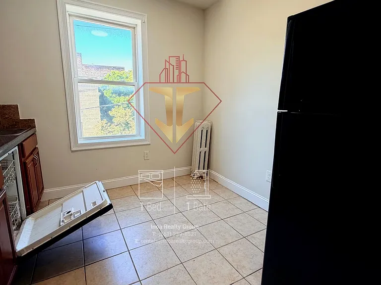 266 Monticello Ave #10 — Photo 10
