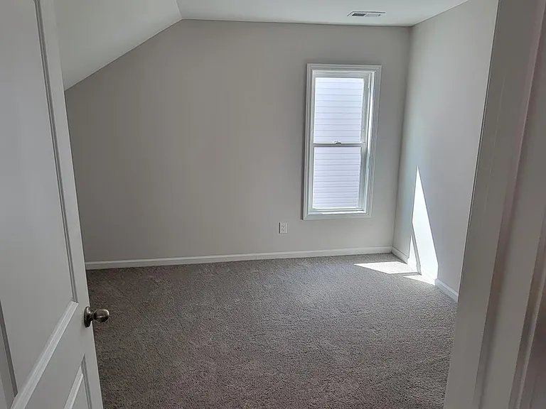 147 Diploma Dr — Photo 24