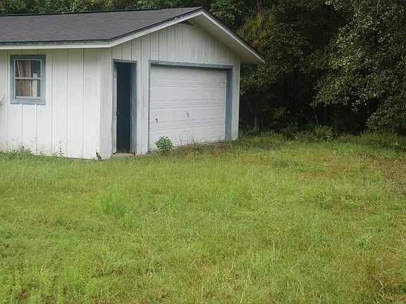 Detached garage/workshop
