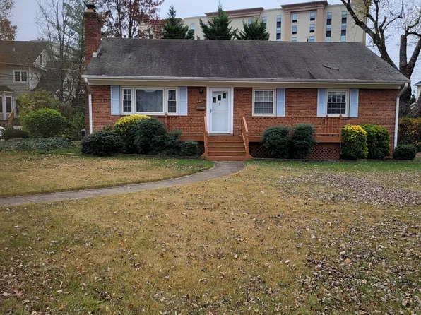 6423 Shady Ln Room 2, Falls Church, VA 22042