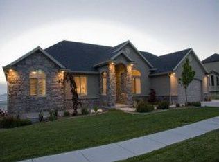 476 S Canyon View Cir, North Salt Lake, UT 84054