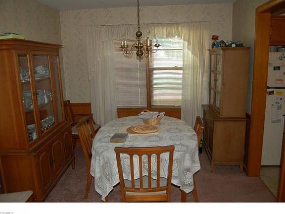 3rd image of 804 Teakwood Dr