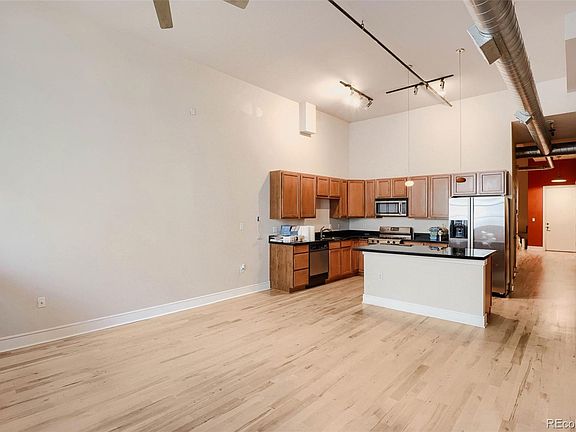 4th image of 2441 N Broadway #101