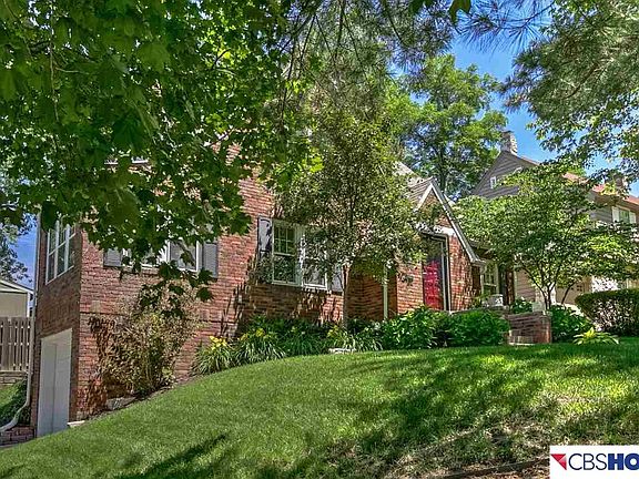 3rd image of 5448 Western Ave