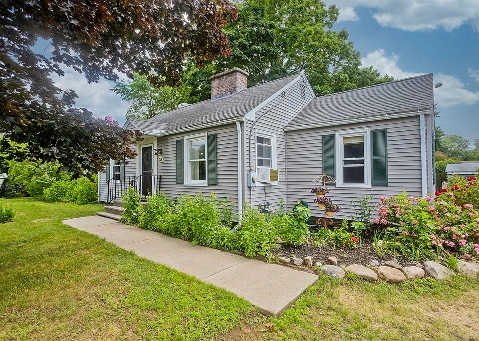 1st image of 35 Pinehurst St