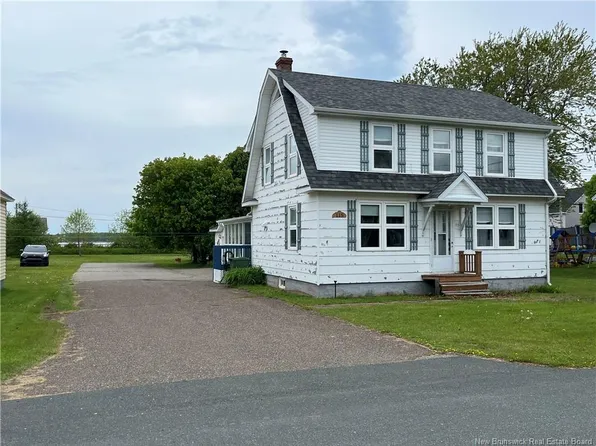 115 Degrace, Shippagan, NB E8S 1H2