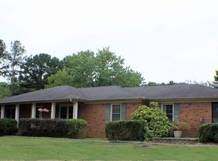 204 Maple Dr, Florence, AL 35634