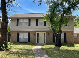 3803 Oak Ridge Dr, Bryan, TX 77802