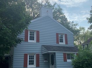 5597 Arbutus Ct, Greendale, WI 53129