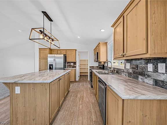 3rd image of 381 E Pechstein Rd
