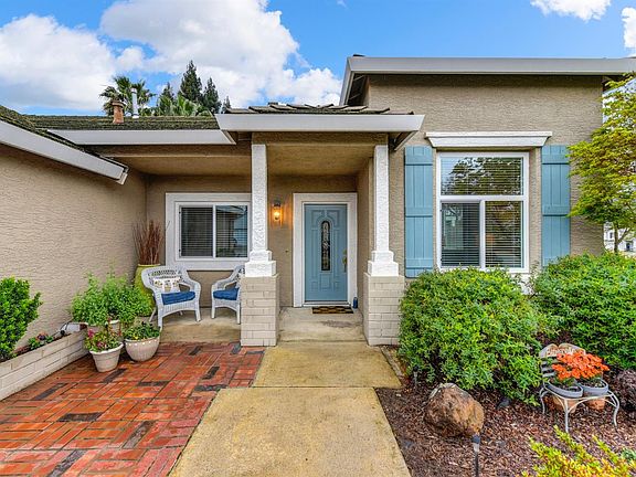 2nd image of 200 Wisteria Ct