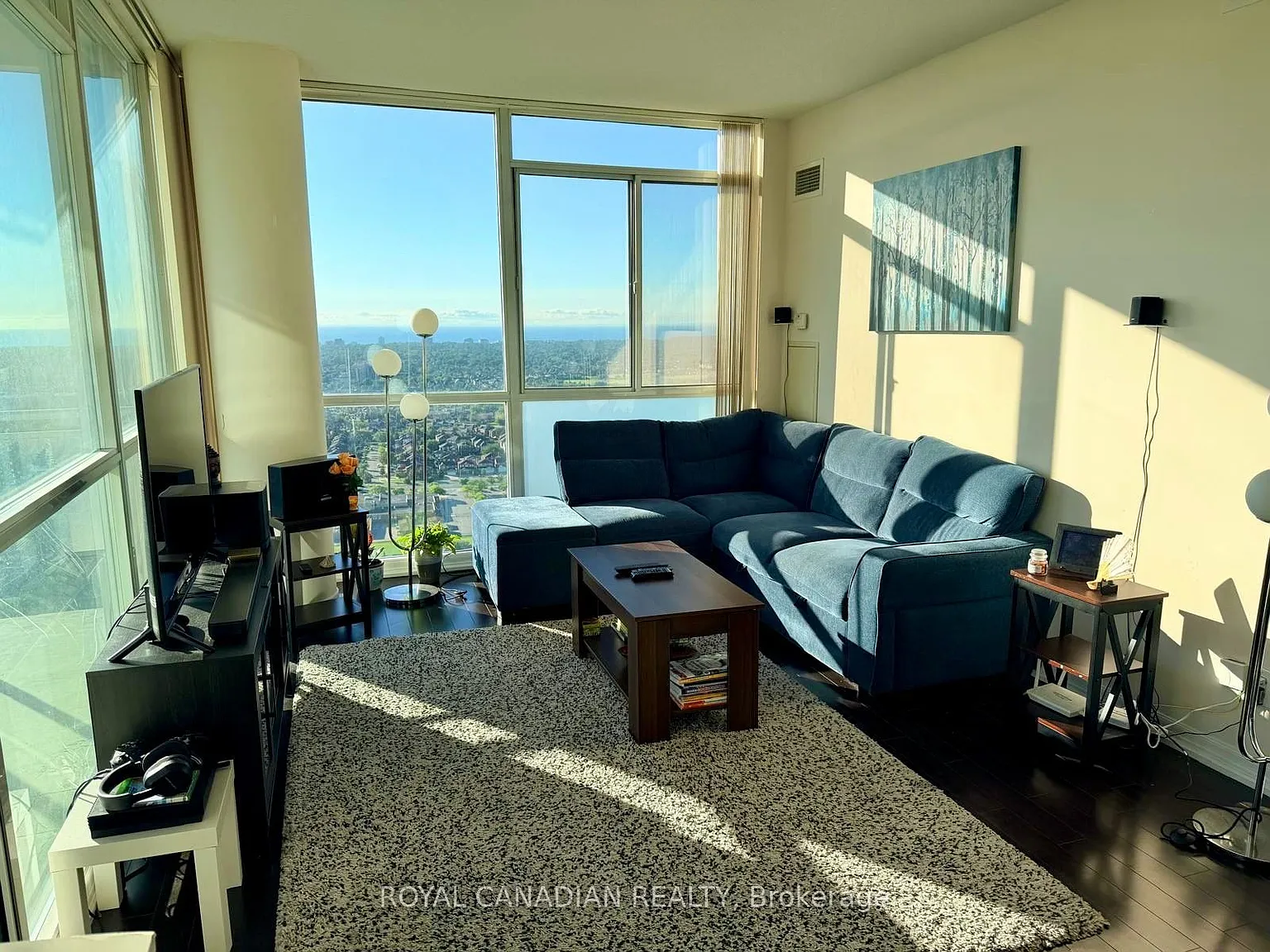 3 bed, $2,900 — Photo 2