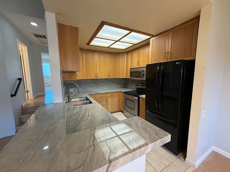 1st image of 251 Kenbrook Cir