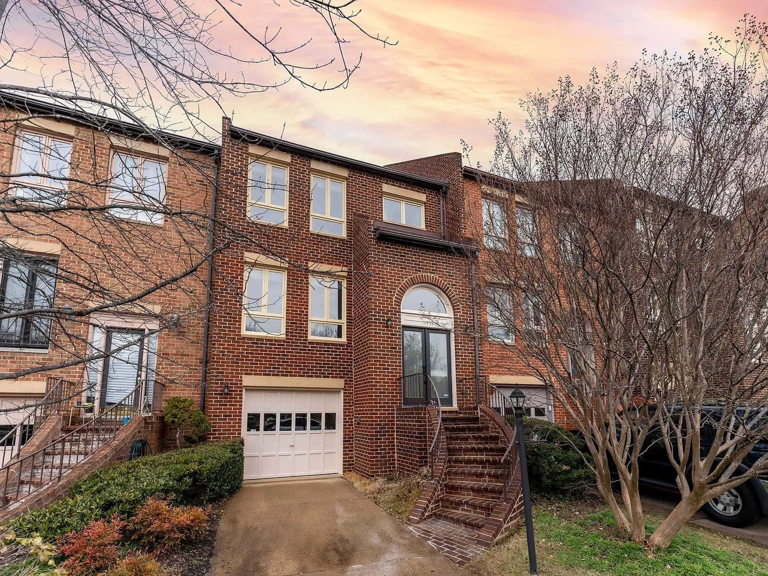 3 bed, 2.5 bath, 1712 sqft, $3,650 — Photo 1