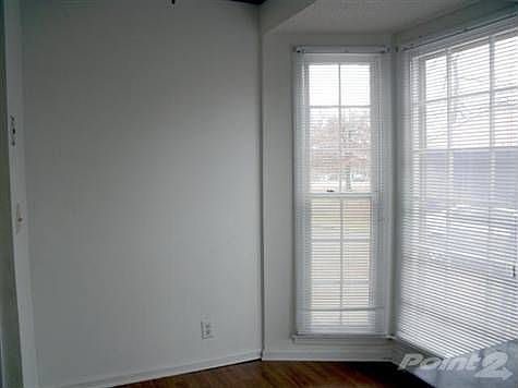 4th image of 400 Yvonne Ct