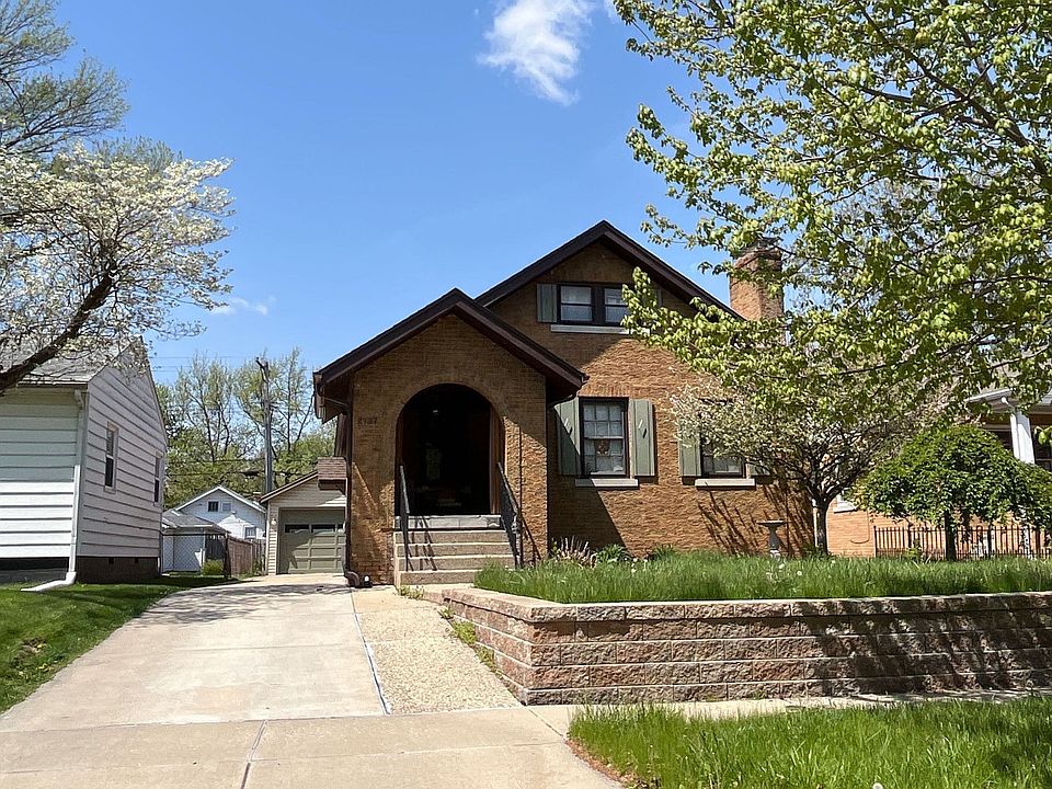 1st image of 2137 N 6th St