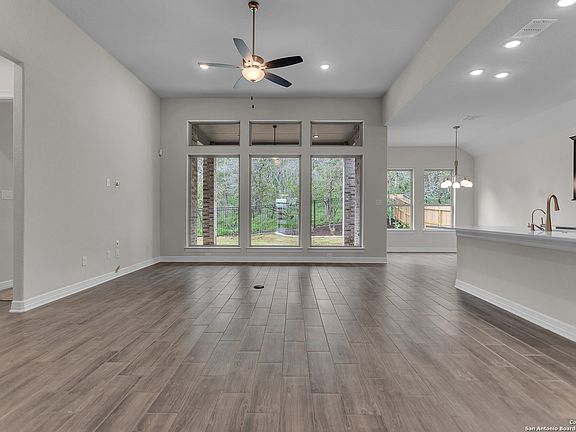 4th image of 123 LOW MEADOW WAY