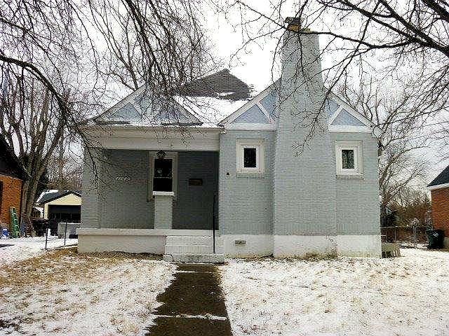2nd image of 1169 Altadena Ave