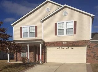 972 Bentgrass Dr, Greenwood, IN 46143