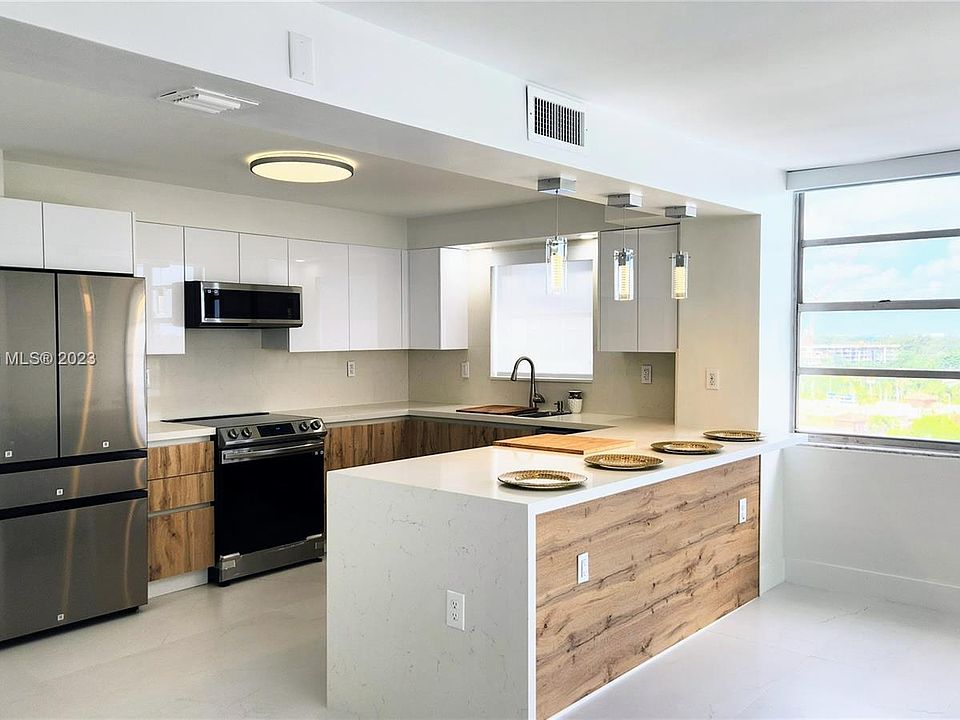 1st image of 2750 NE 183rd St APT 1008