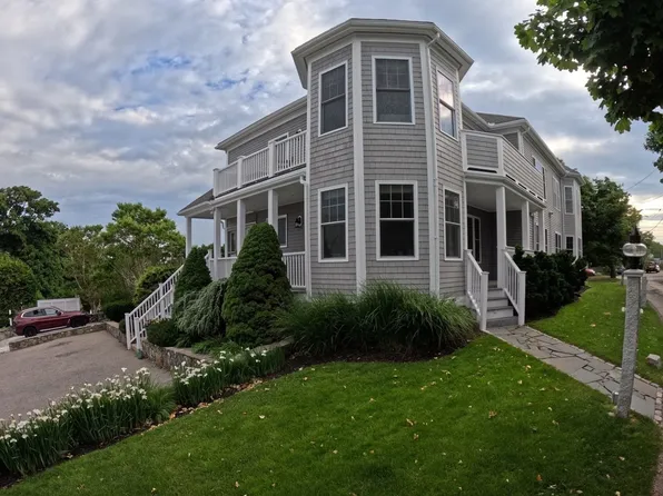 9 Meade Ave #1, Hull, MA 02045