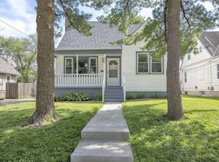 1055 Madison St, Saint Charles, MO 63301