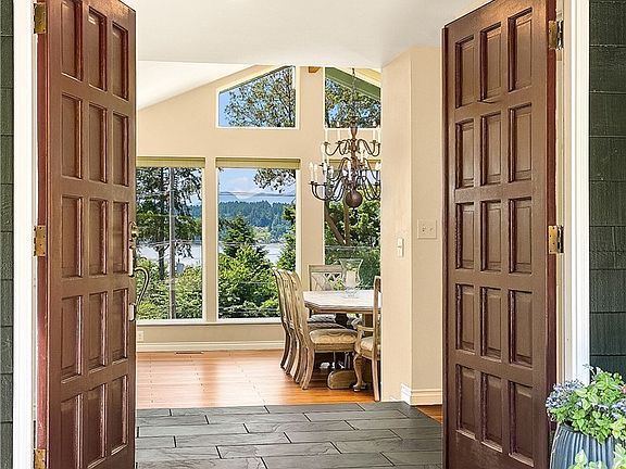 2nd image of 16810 Lemolo Shore Dr NE