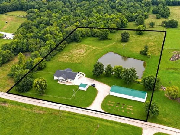 39803 K Hwy, Richmond, MO 64085