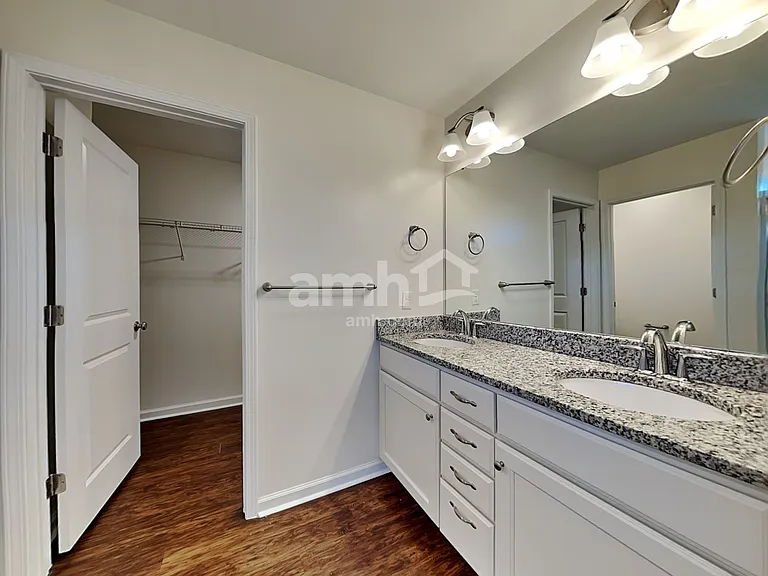 224 Dogwood Cir — Photo 13