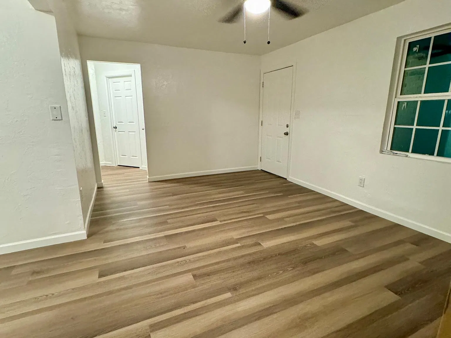 2 bed, 736 sqft, $1,095 — Photo 2