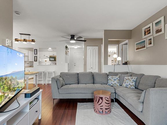 4th image of 9165 Broadway St #305