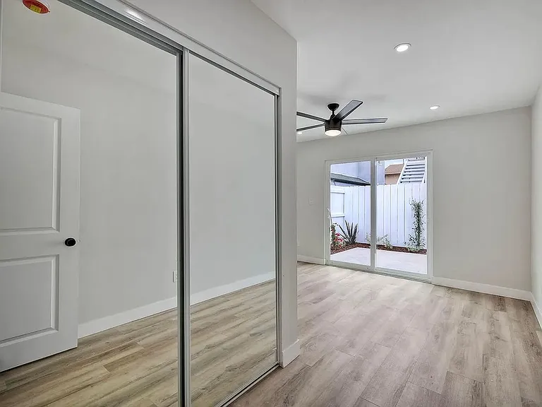 575 Florida St — Photo 13