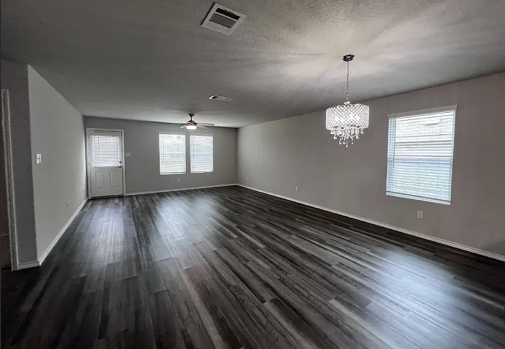 3 bed, 1474 sqft, $2,100 — Photo 4