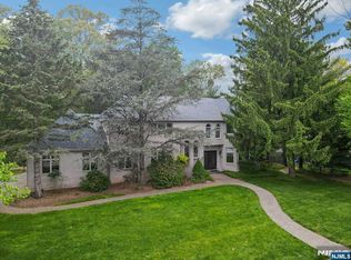 10 Parker Pl, Old Tappan, NJ 07675