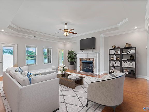 4th image of 142 Parkview Dr