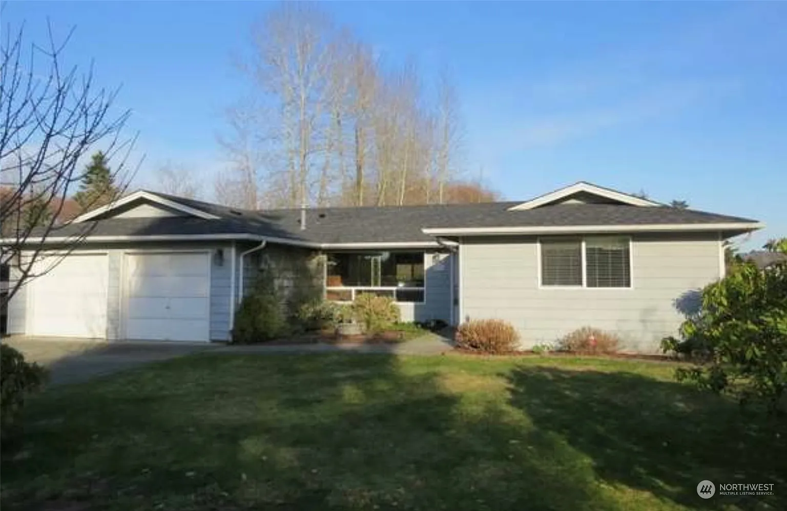4906 Seafair Drive photo 1