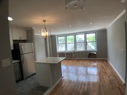 Rented by Smart NY Realty LLC | media 8