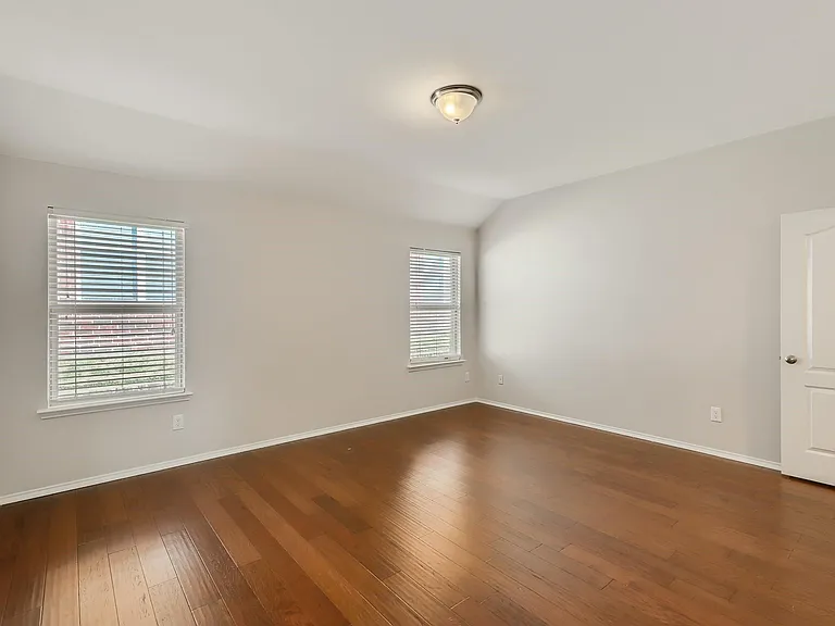 1270 Lasso Dr — Photo 9