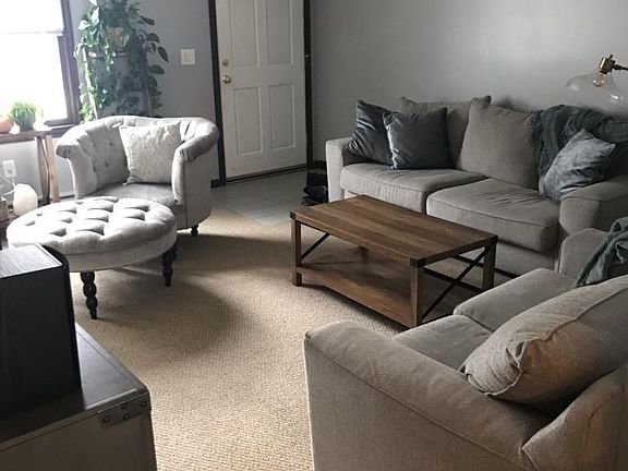 5th image of 2 Oakwood Ln APT 6