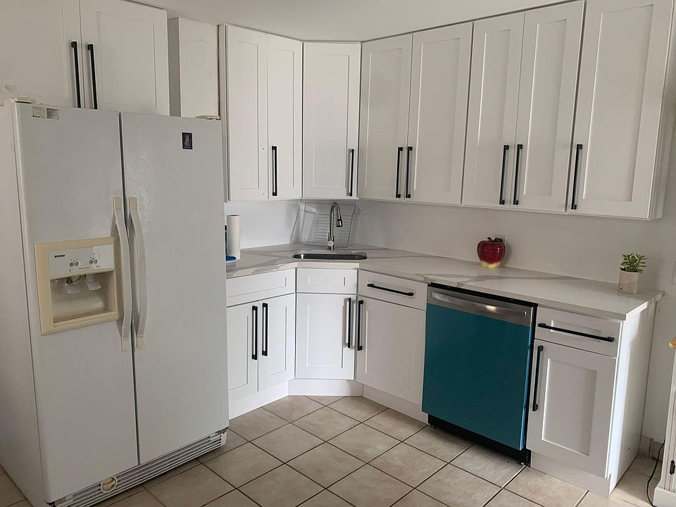 1st image of 1640 N Fairfield Ave #1