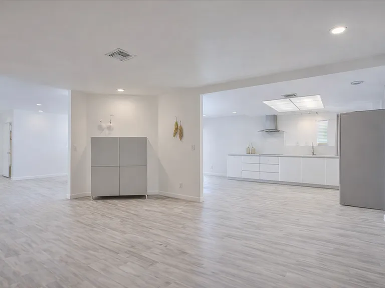 1966 Rockledge Dr — Photo 13